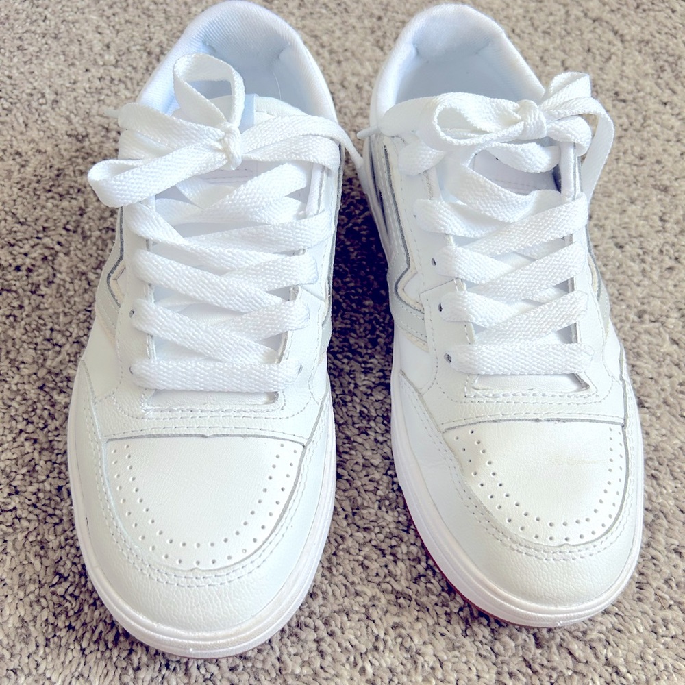 Vans comfy Cush sneakers - like new!